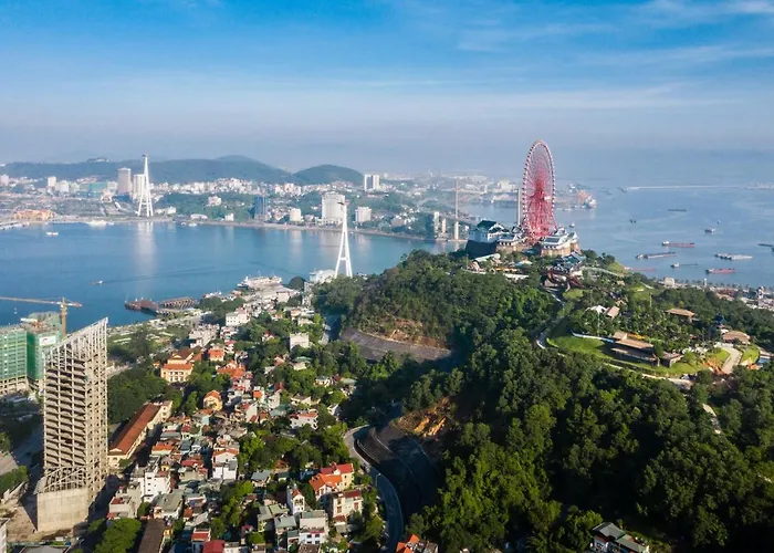 Khách sạn Nguyen Du Hạ Long