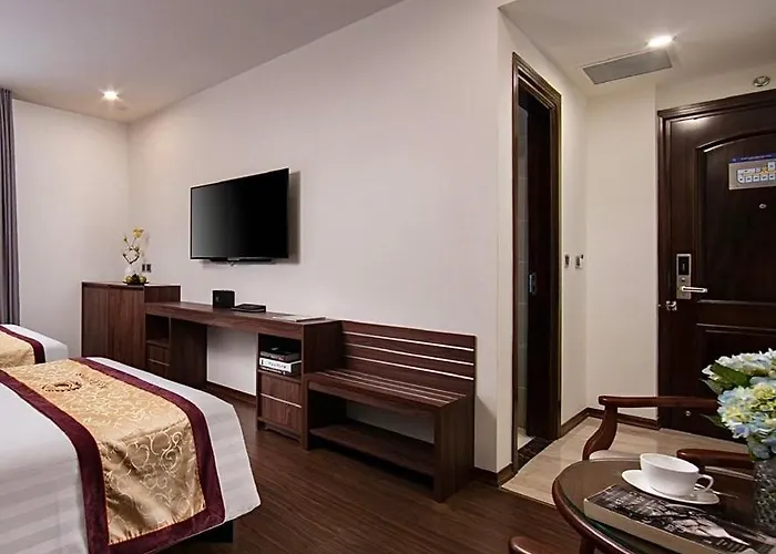 Khách sạn Nguyen Du 4*